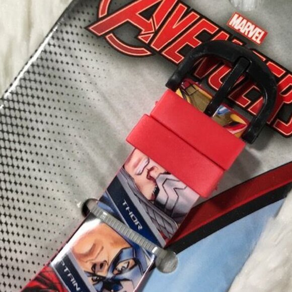 Marvel Avengers LCD Watch - Picture 5 of 7